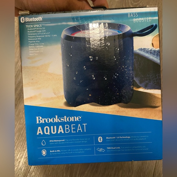 Brookstone Aquabeat wireless LED speaker - Picture 5 of 6